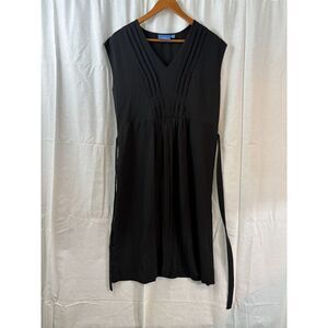Simply Vera Vera Wang Black Pleated Sleeveless V-Neck Dress with Tie Waist